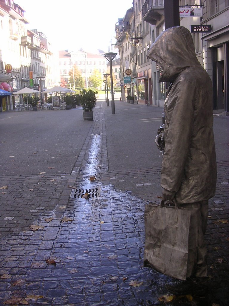 Rue de Romont with crying statue, Фрейбург