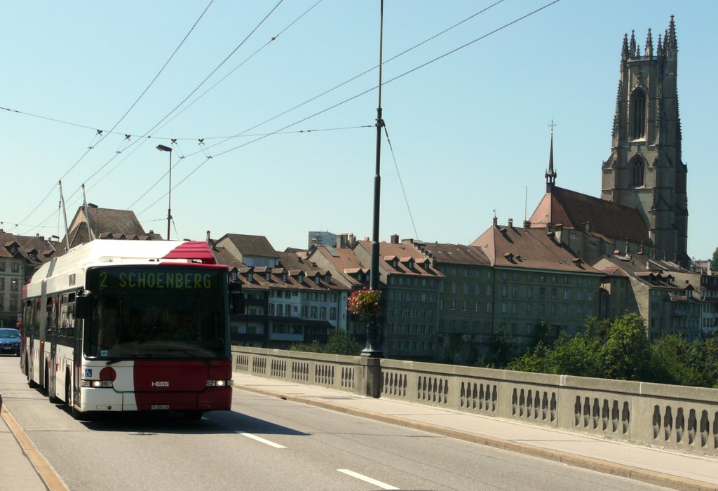 Trolleybus sur le pont de Zähringen à Fribourg, Фрейбург