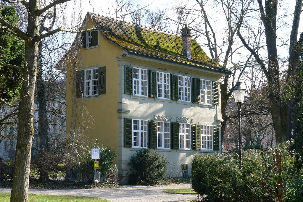 Winterthur, Schönes Barockhäuschen / Beautiful Baroque Maisonette {Im Stadtpark / In the City Park}, Винтертур