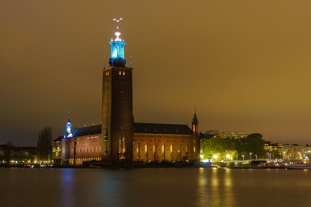 StockHolm City Hall by Night, Содерталье