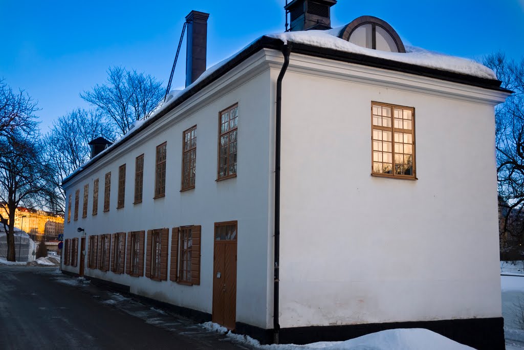 Old house near Karlberg castle, Сольна