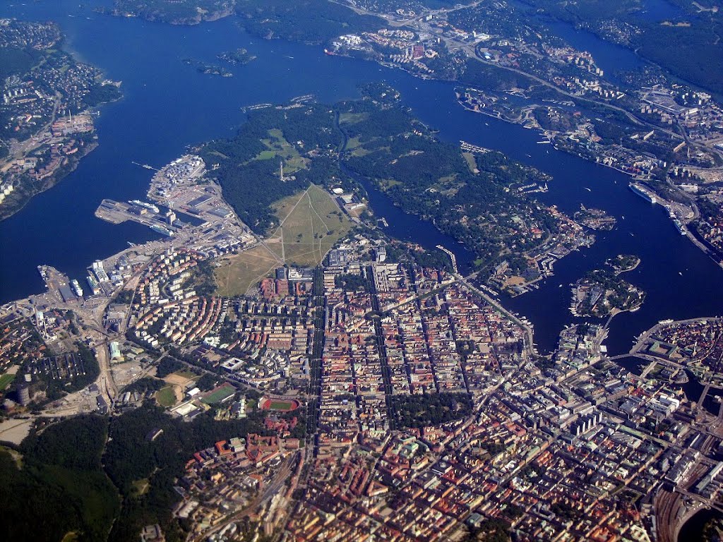 Stockholm from airplane 2, Сольна