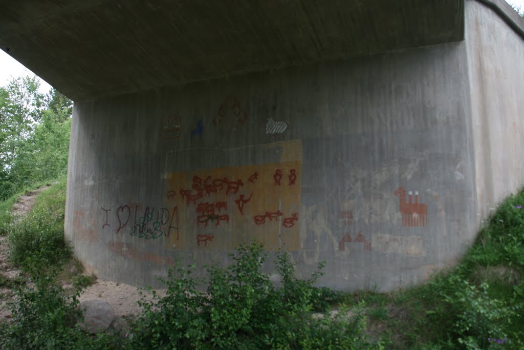 Graffiti onder een brug, Свег