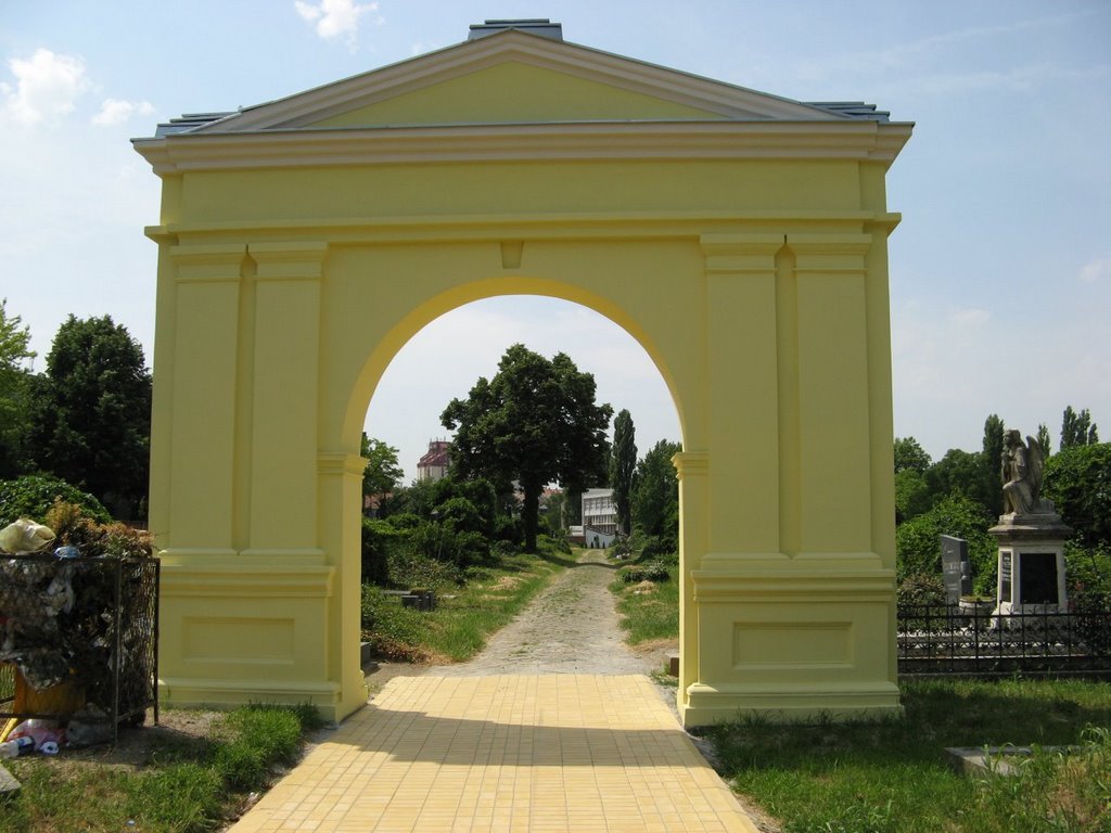 Novi Sad, kapija ulaz u reformatski deo iz katoličkog groblja, Нови-Сад