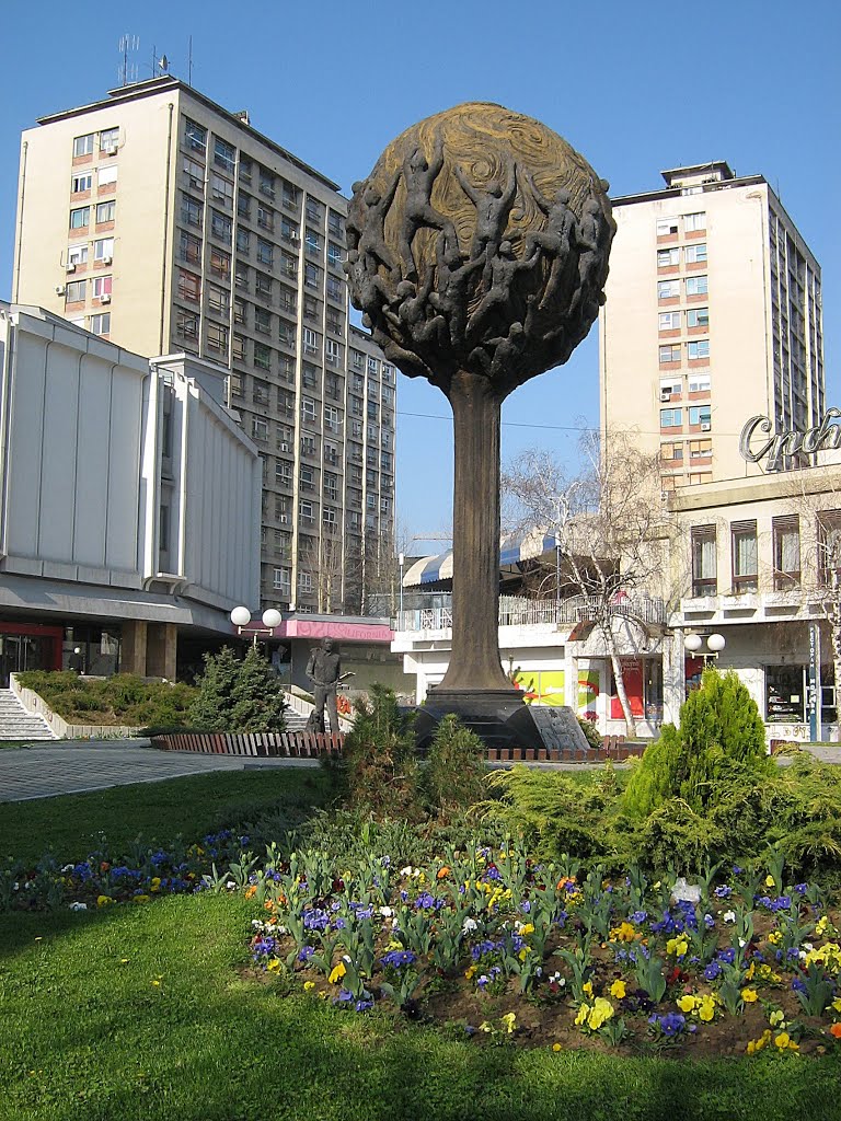 Spomenik „Uznesenje”, Крагуевач