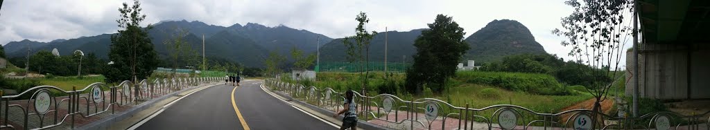 Mt.Goo Byung, view from the entrance (구병산), Йонгжу