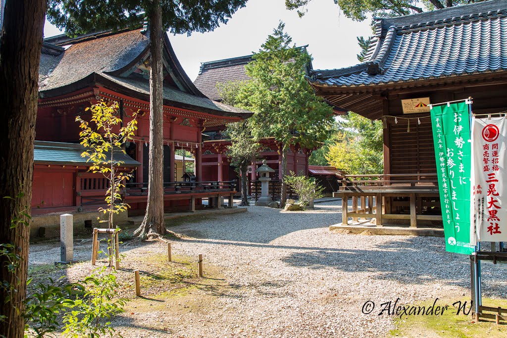 Rokusho jinja (六所神社), Оказаки