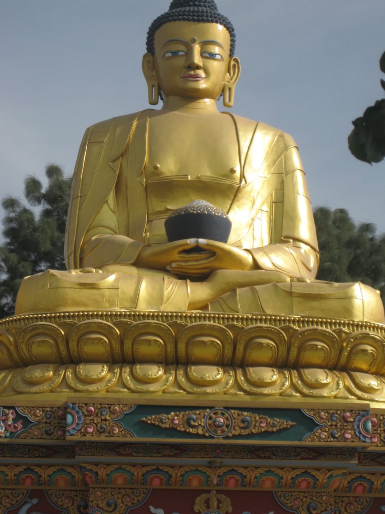 Buddha posted by www.soogam.com, Тойота