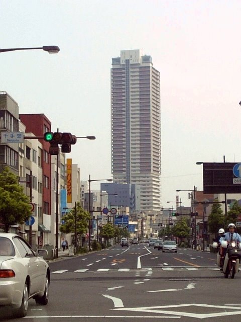 Chusetsubashi Street and Gifu City Tower 43 忠節橋通りと岐阜シティ・タワー43, Гифу