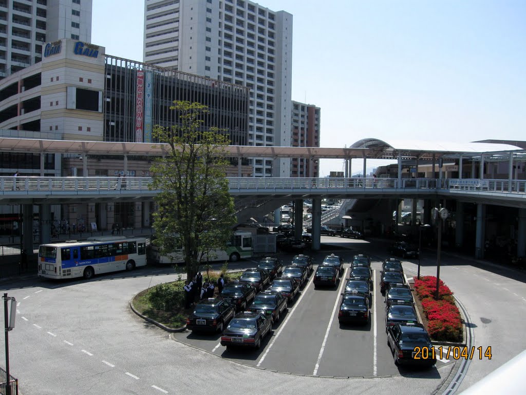 海老名駅前 タクシープール, Ацуги