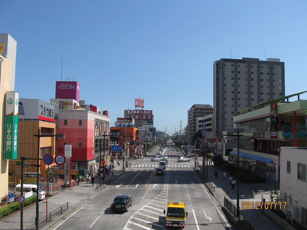 海老名駅前 自由通路から見る市街地, Ацуги
