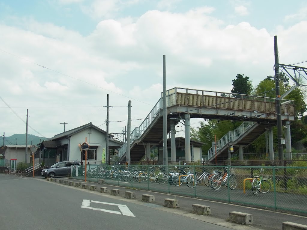 JR和歌山線 掖上駅 Wakigami station 2012.6.14, Нагано