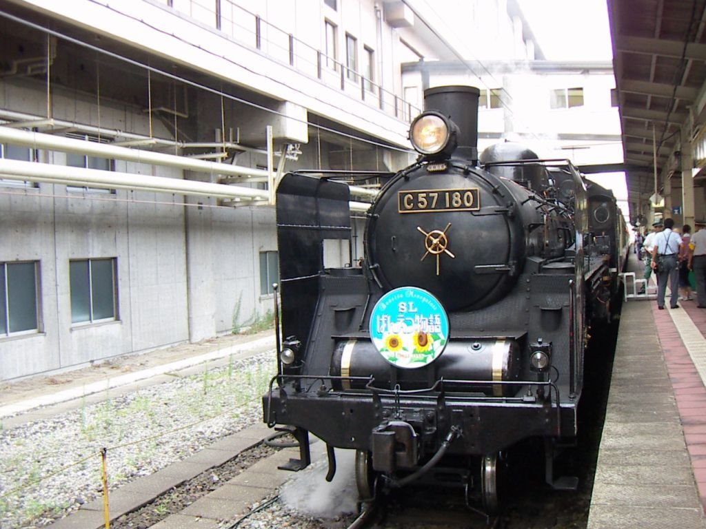 Locomoteve  at  Niigata  Station,Niigata（新潟駅にてSLばんえつ物語号）, Нагаока