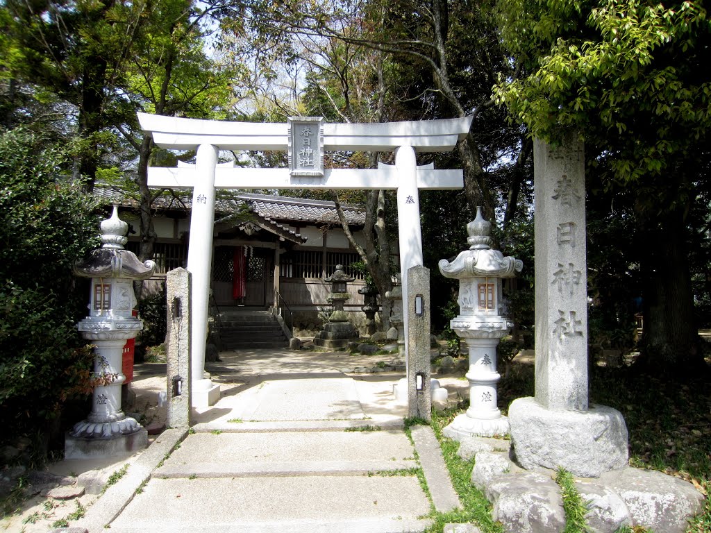 相楽郡精華町菱田縄添・春日神社, Хираката