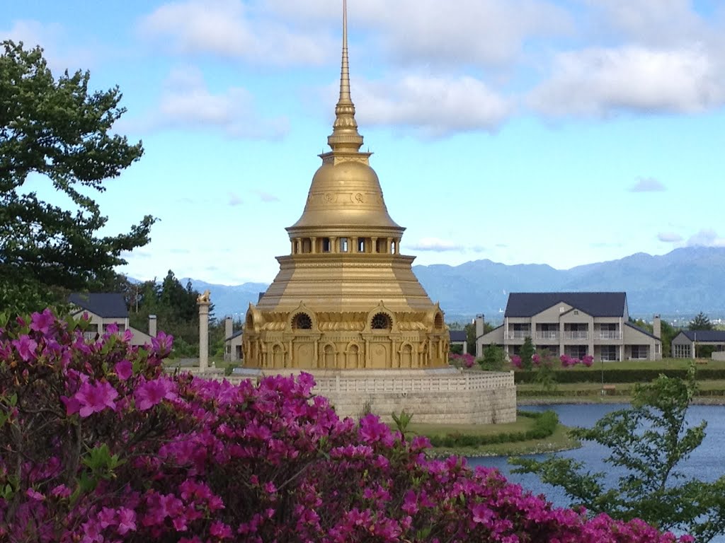 a Big Stupa in Happy Science NASU Shoja, Йоно
