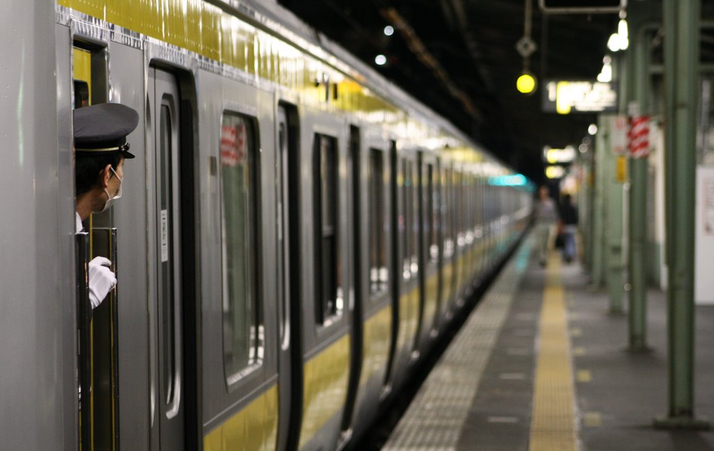 Sobu Line rear conductor (489), Токио