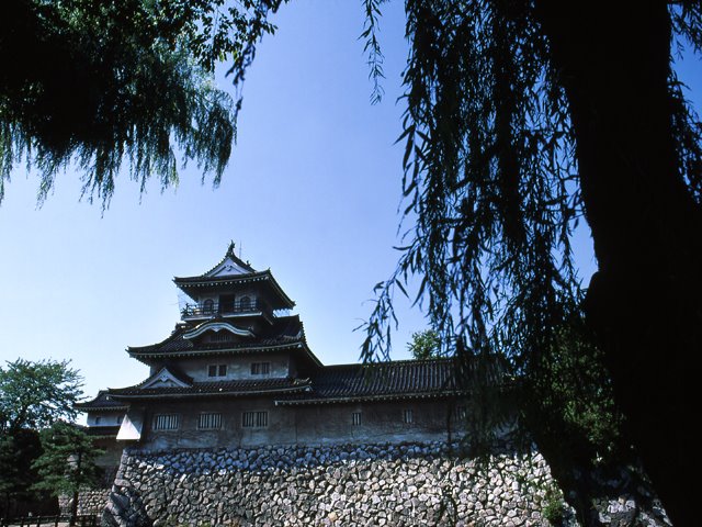 Toyama castle (化粧前の富山城), Уозу