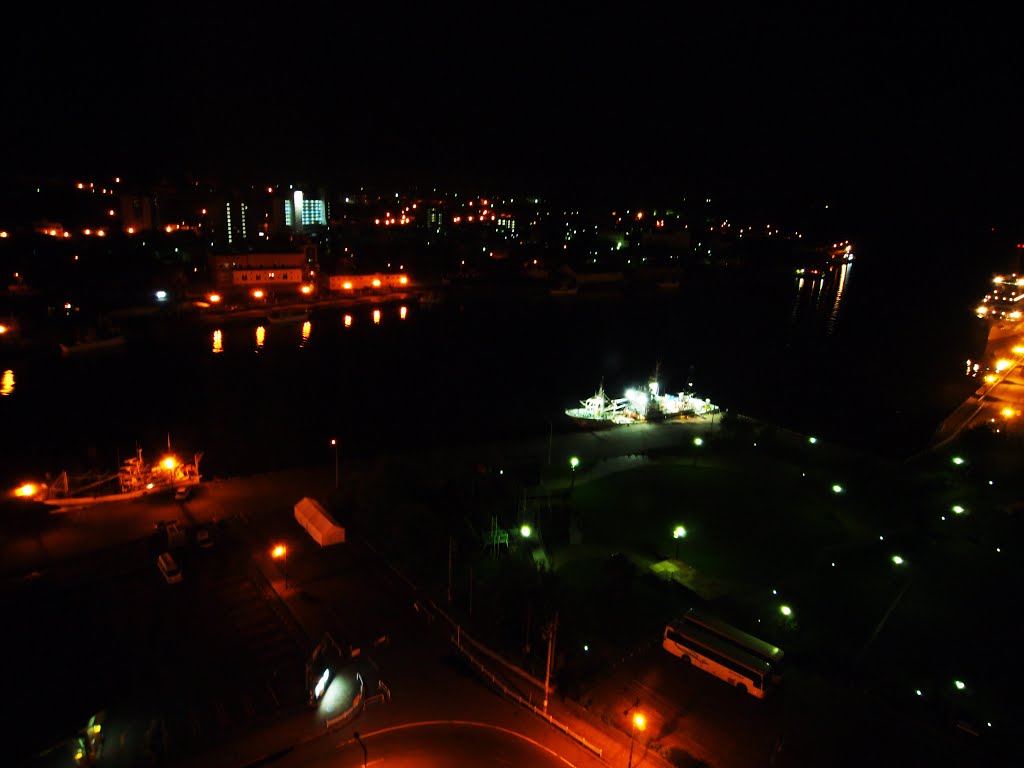 Port of Kushiro by night, Куширо