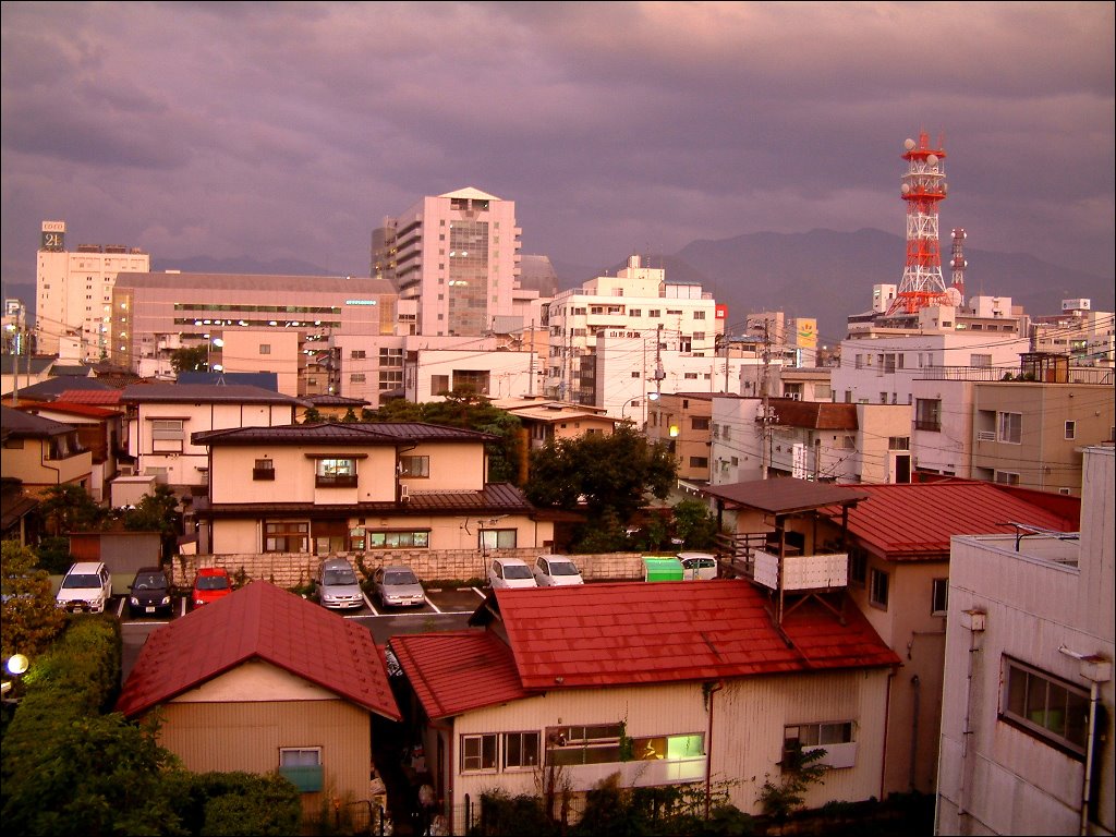 夕陽に染まる街並: Yamagata City Twilight, Тендо