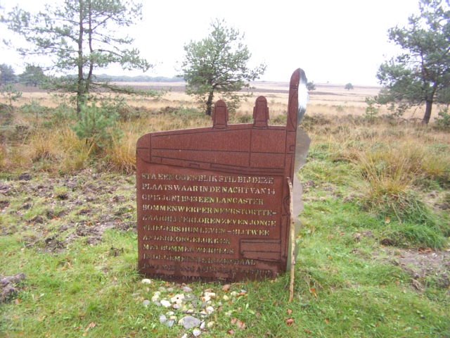 Monument for a crashed Lancaster bomber crew, Арнхем