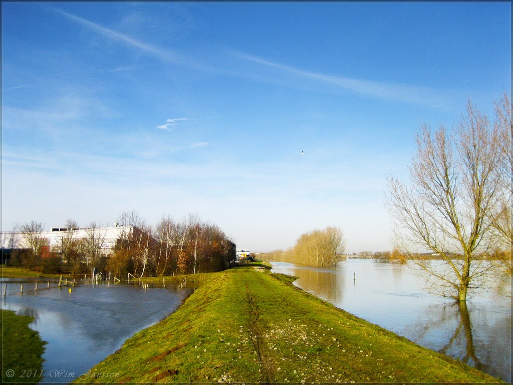 High water on the river Maas, Venlo, The Netherlands, Венло