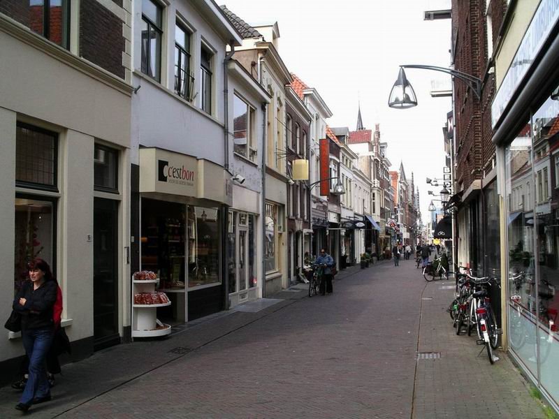 Deventer: Blik in de Nieuwstraat, Девентер