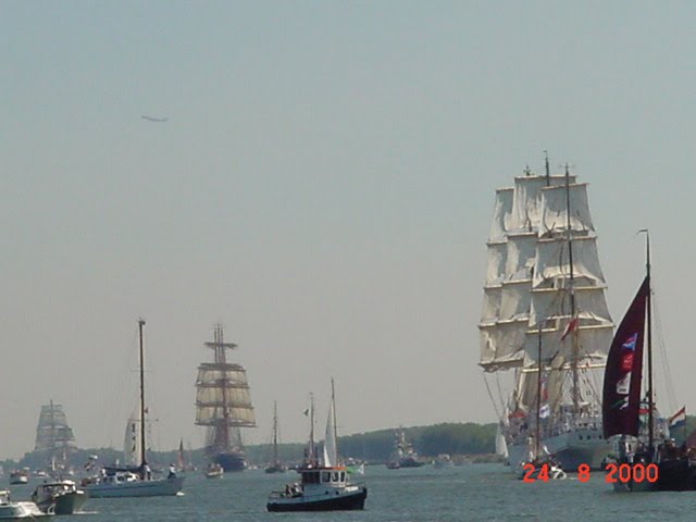 IJmuiden, The Netherlands - Sail Amsterdam 2000 - Arrival of the tall ships from Copenhagen, Велсен