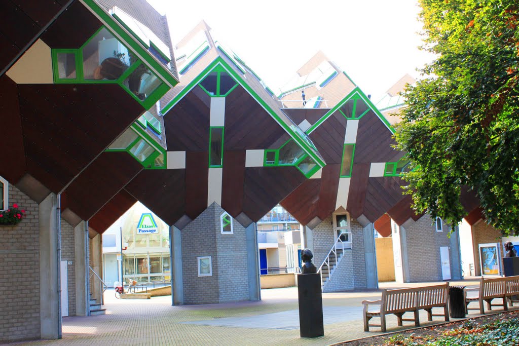 Cube Houses - Architect : Piet Blom, Хелмонд