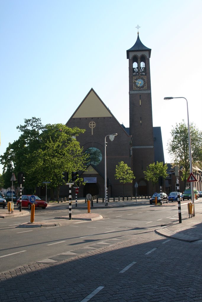 Antoniuskerk (1903); Kanaalstraat-Utrecht-Lombok, Амерсфоорт