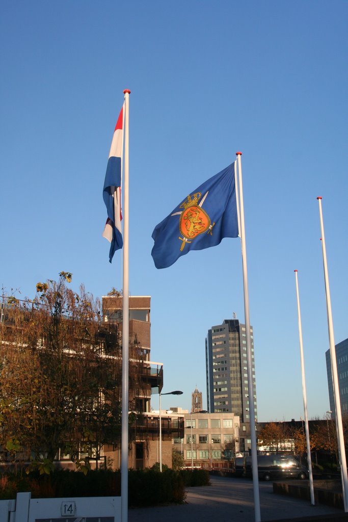 Vlaggen Lt. Gn. Knoopkazerne en Domtorentop; Utrecht, Амерсфоорт
