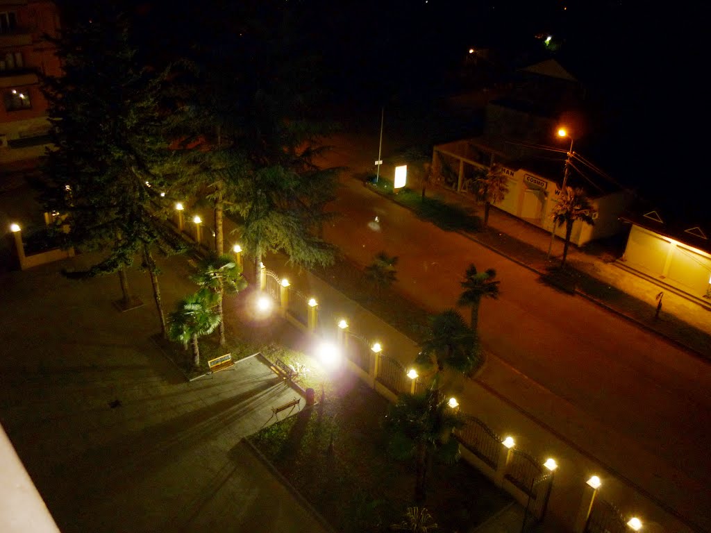 п.Сан-Марина, ночная Гагра, Гагра