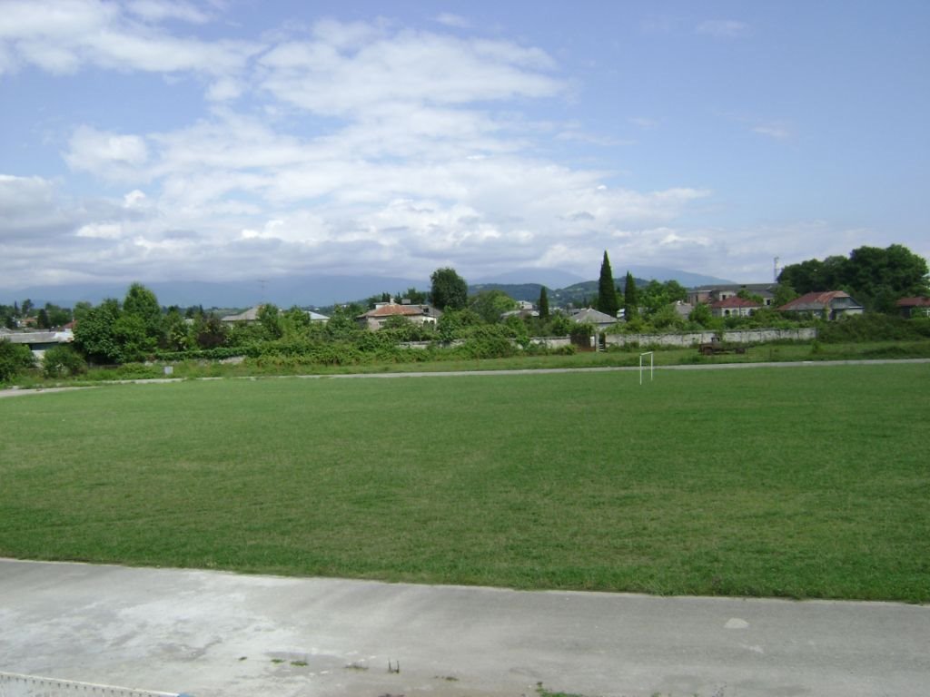 Стадион. (07.2009), Гудаута