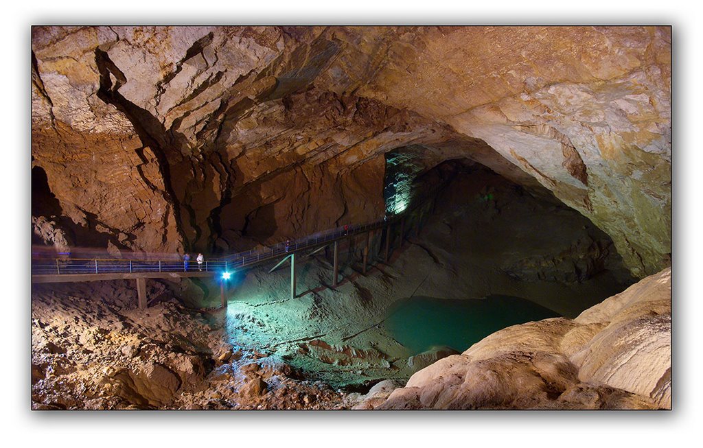 New Athos cave, Новый Афон