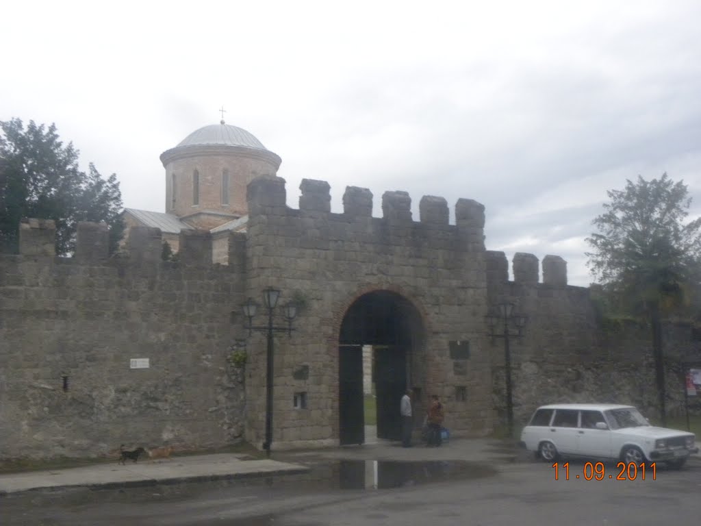 крепость, Пицунда
