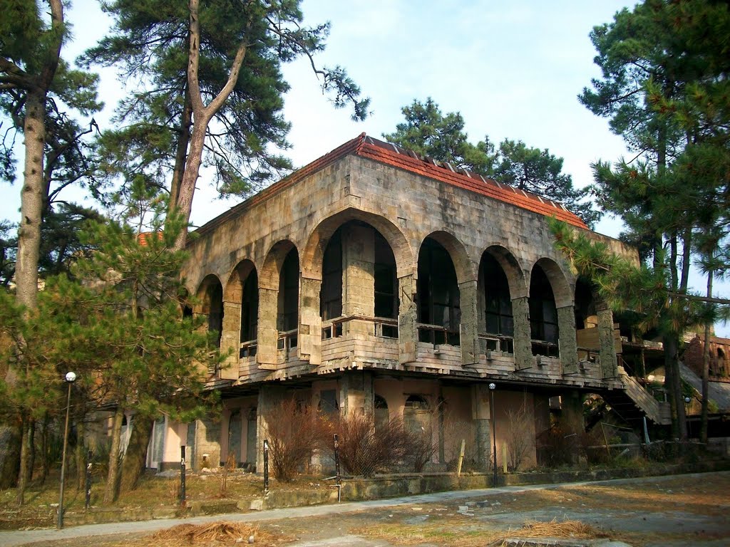 Abandoned restaurant in Kobuleti, Кобулети