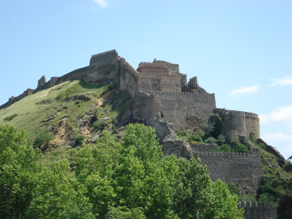 O Castelo de Goris-Tsikhe, do século VII, Гори
