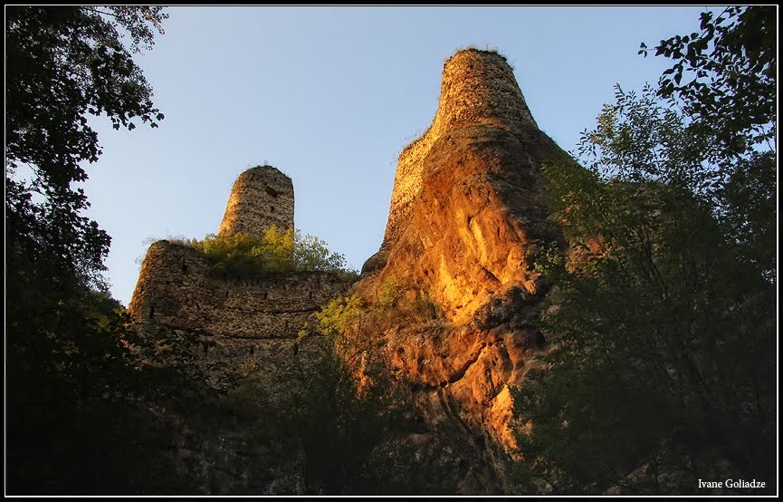 Khuluti Fortress Ravine of River Khrami - By Ivane Goliadze, Дманиси