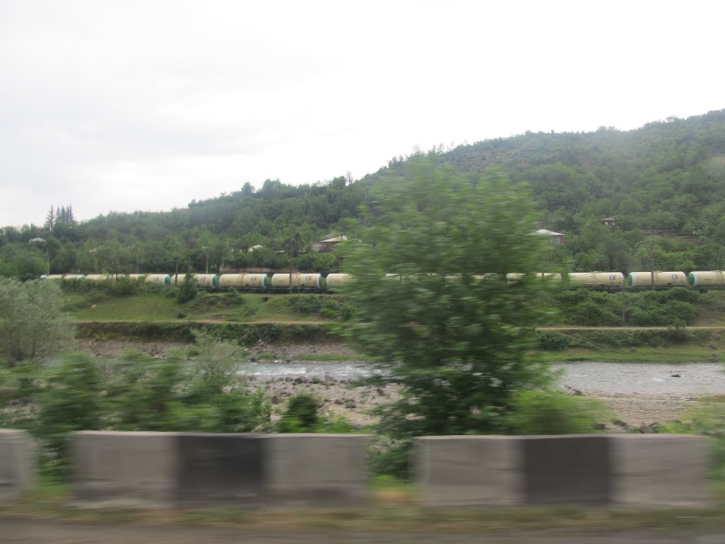 Train, Зестафони