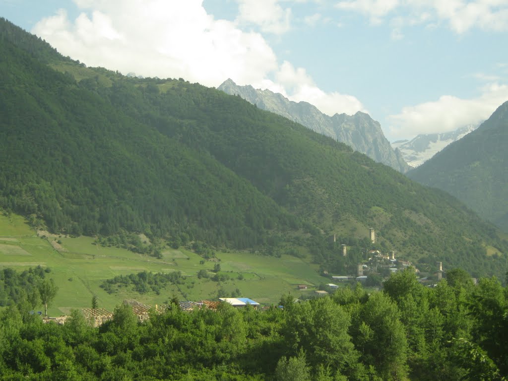 მესტია/Mestia town. Svaneti region, Georgia, Местиа