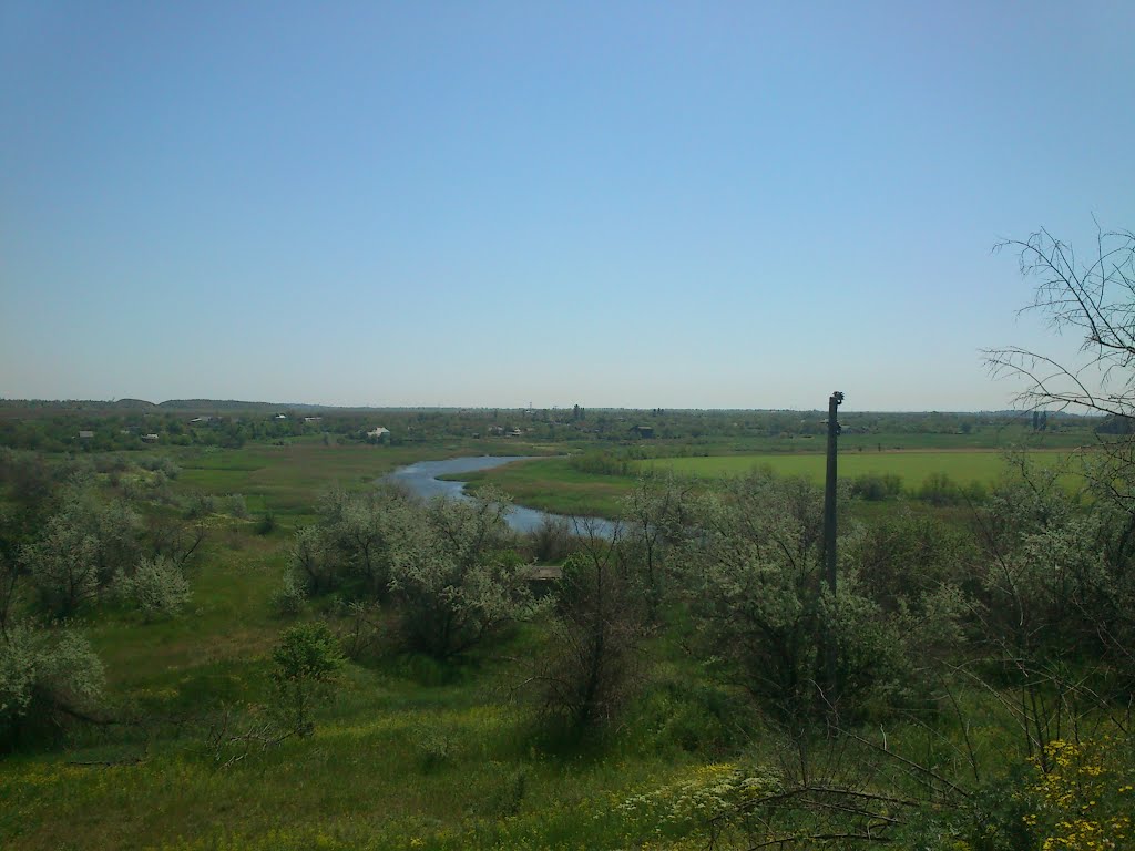 Bazavluk river near the village of Perevozskij Hutora (a suburb of Ordzhonikidze), Орджоникидзе