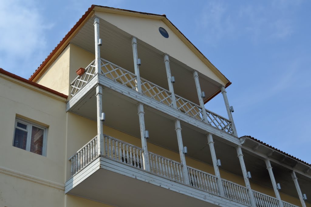 Georgia, Sighnaghi - a typical Kakhetian balcony, Сигнахи