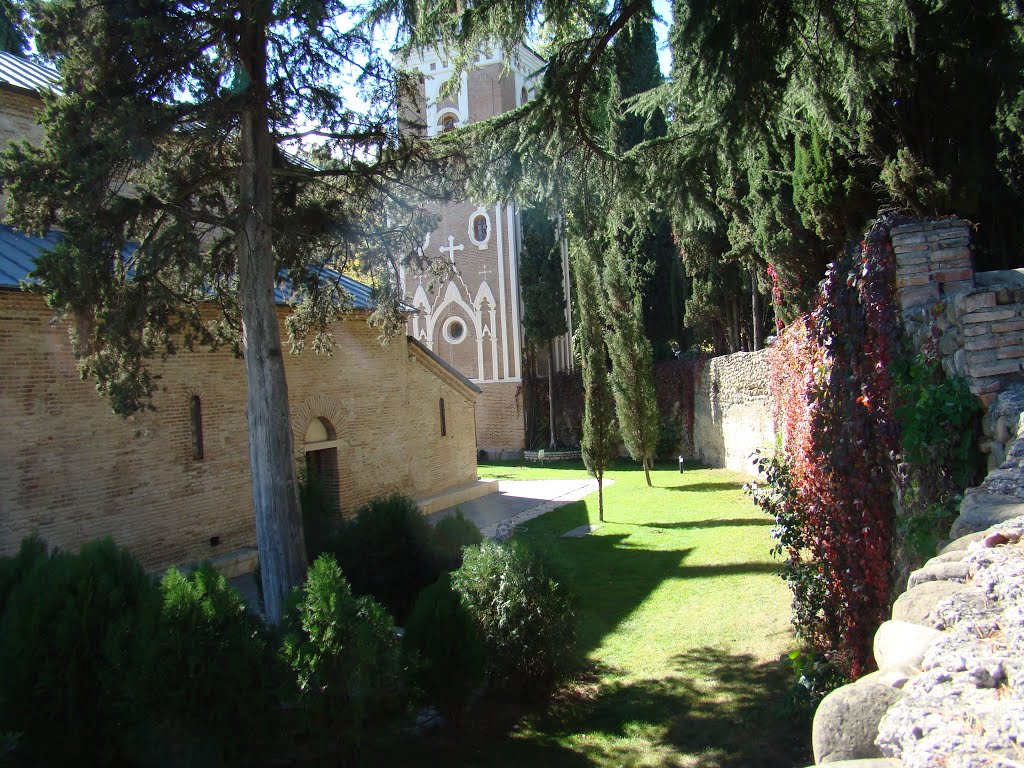 Bodbe Monastery Backyard, Сигнахи