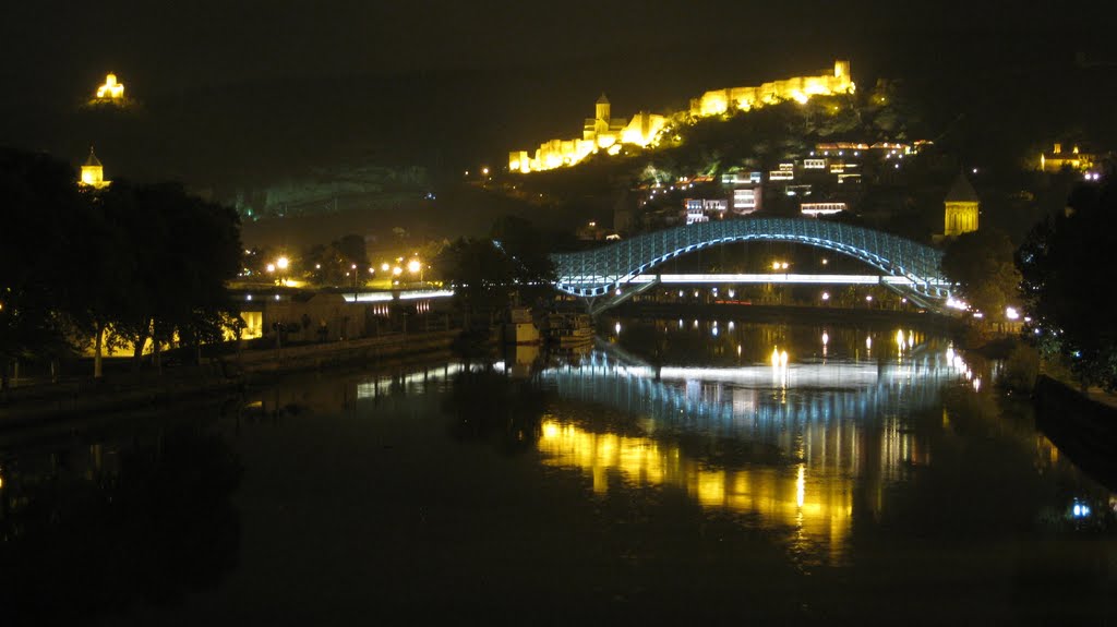 Тбилиси-Нарикала-мост Мира. Narikala-Peace Bridge, Тбилиси