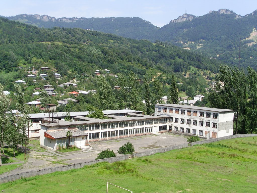 Tkibuli - Public School N7, Ткибули