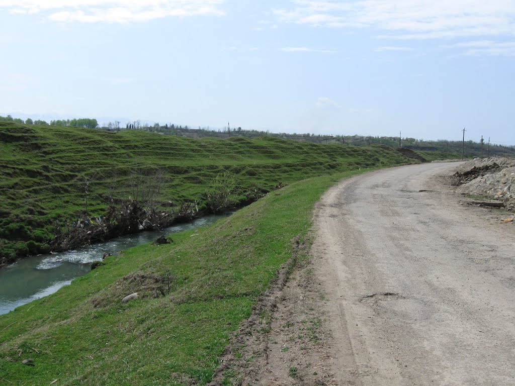 The road and the channel, Цхалтубо