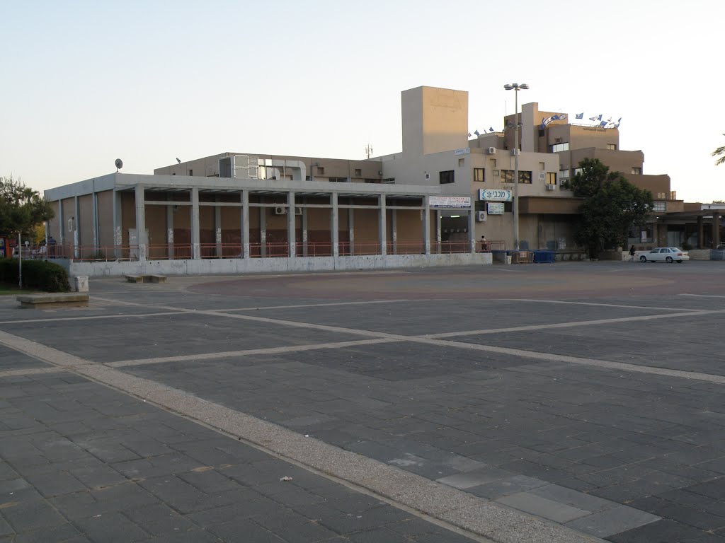 A small center near Bet Yad Labanim, Ashkelon, Ашкелон