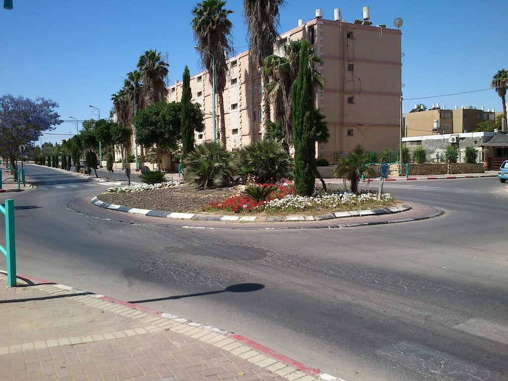 Ben Gurion - David HaMelekh square, Dimona, Димона
