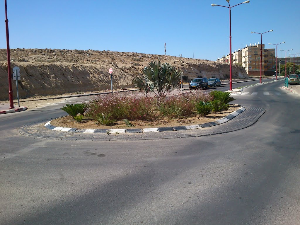 Kovshei Eilat square (1), Dimona, Димона