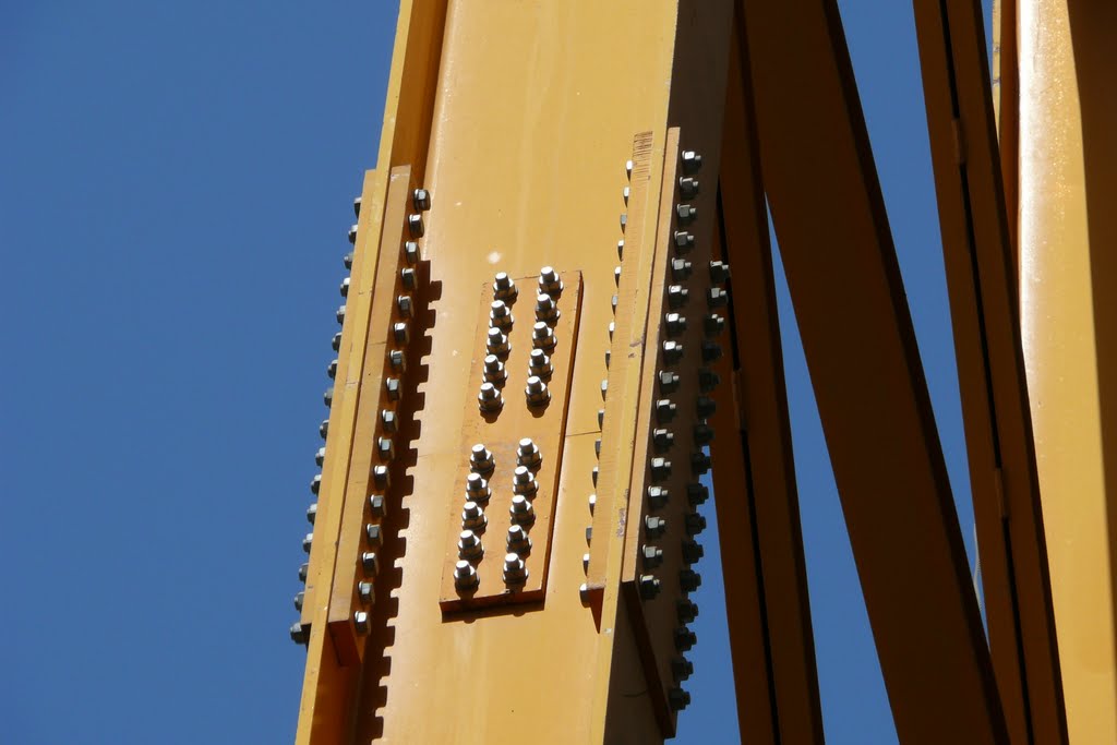 30 meter hight columns field connection detail, Кирьят-Гат
