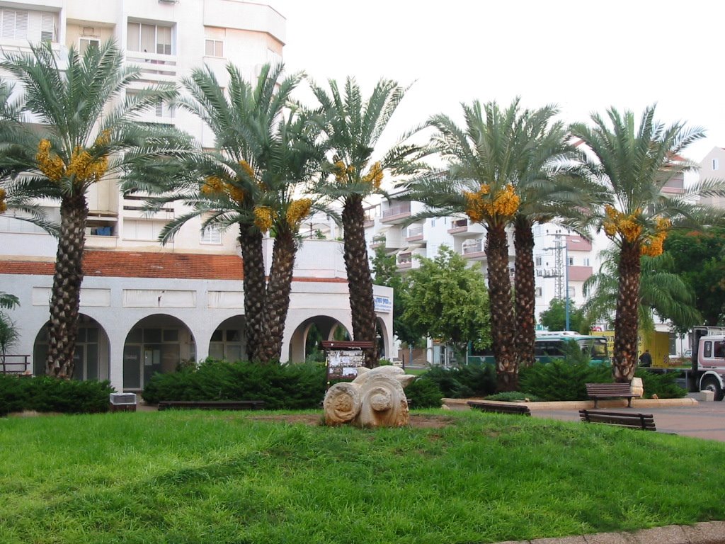 "russian" square of kfar-saba, Кфар Саба